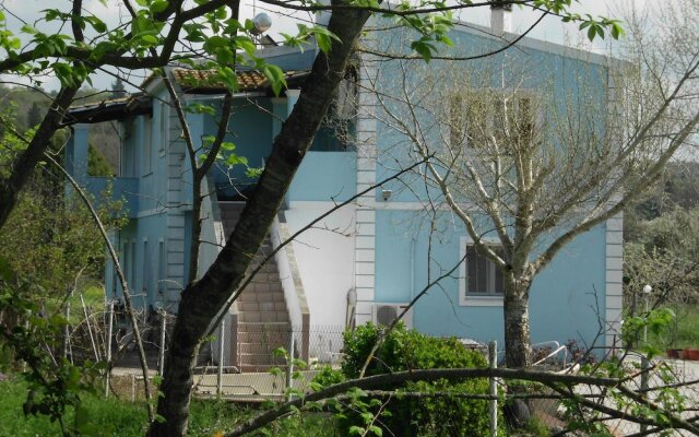 Tom's House/2 Between Paleokastritsa Dassia Ipsos!