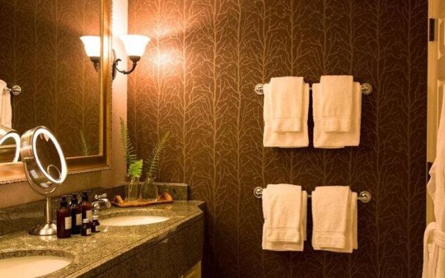 The Lodge at Woodloch