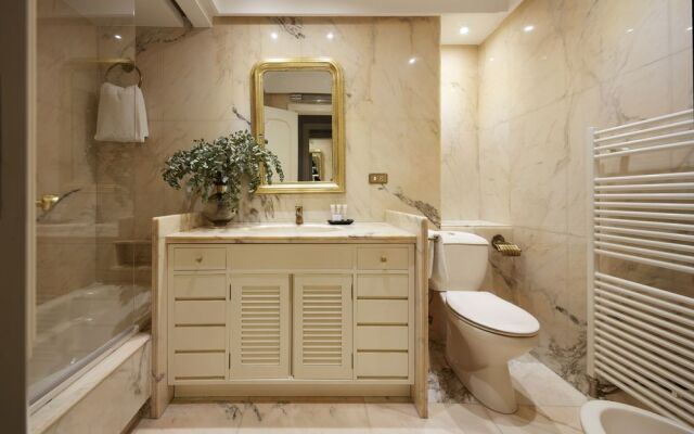 Playa de La Concha 10 Apartment by FeelFree Rentals