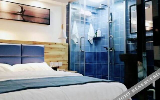 Yunhai Express (Yunhai E-sports) Hotel