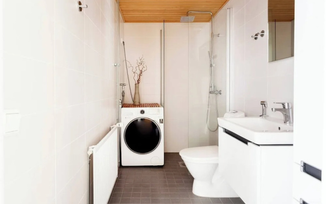 Stylish Bright 42m2 Studio with Balcony