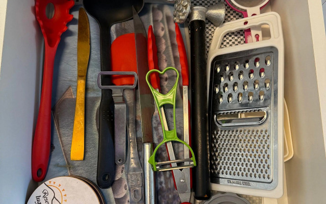 Apto completo e confortável com roupa de cama nas Toninhas  Condomínio Lumière