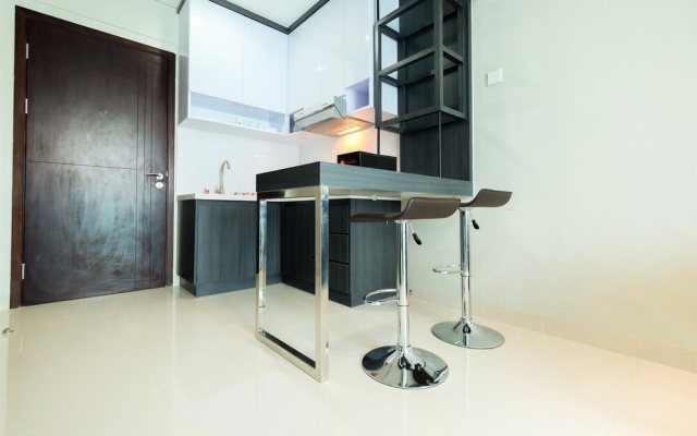 Best Price 1BR Brooklyn Apartment near IKEA Alam Sutera by Travelio – Guest Rooms – South Tangerang