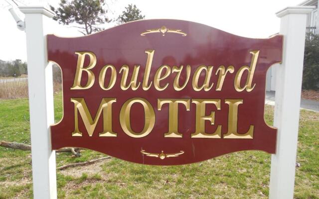 Boulevard Motel