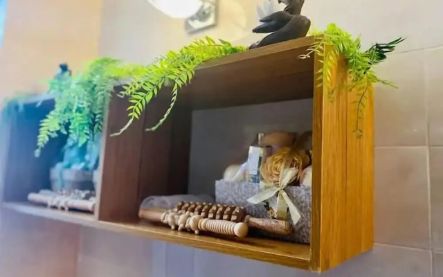 1677 Mayfair Apartment