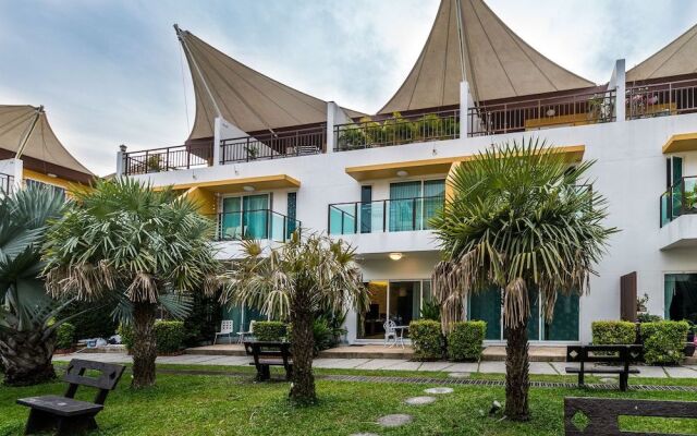 AP Grand Residence by Lofty