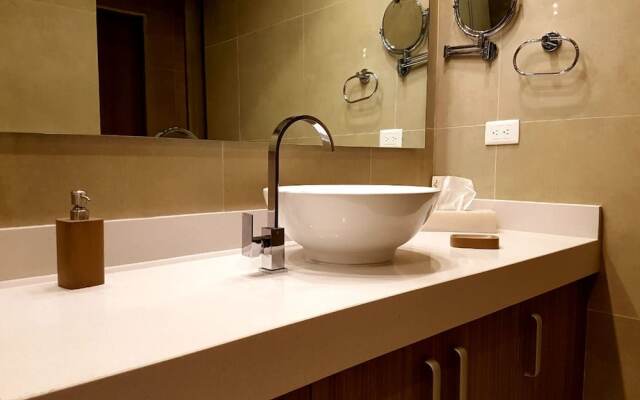 Cute 1 BR in amazing location by Happy Address