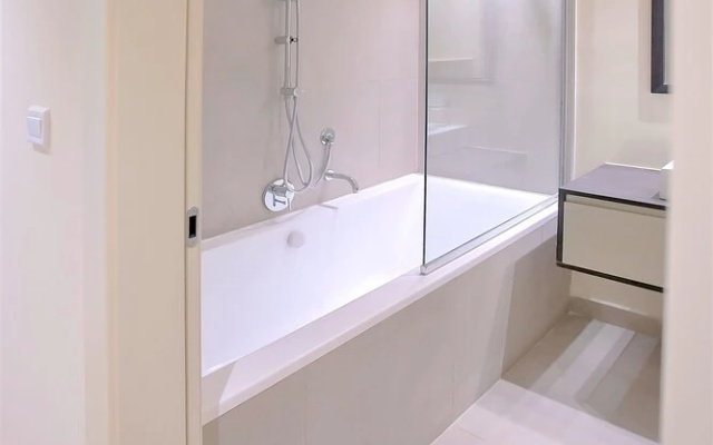 Amazing 1bedroom With Balcony at Park View Dubai
