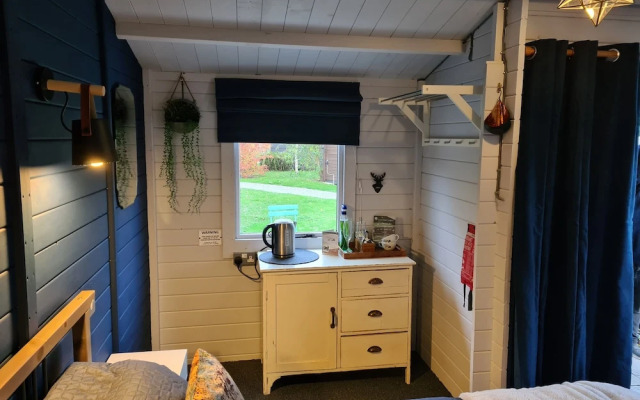 The Little Hide - Adult Only Camping Pods
