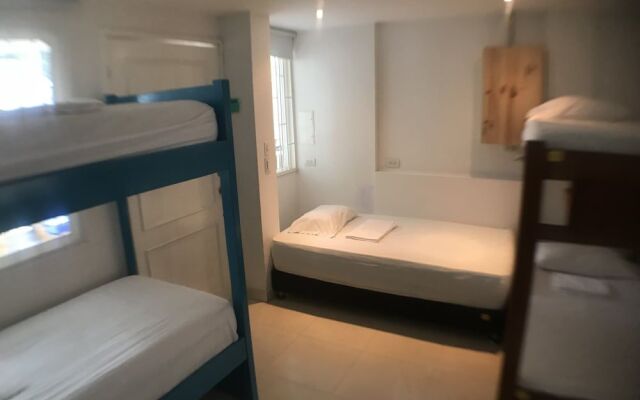 Bike and Dive Hostel