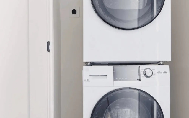 The Magnolia 6 by Avantstay Downtown Balcony