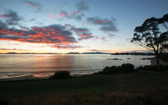 Swansea Beach Chalets