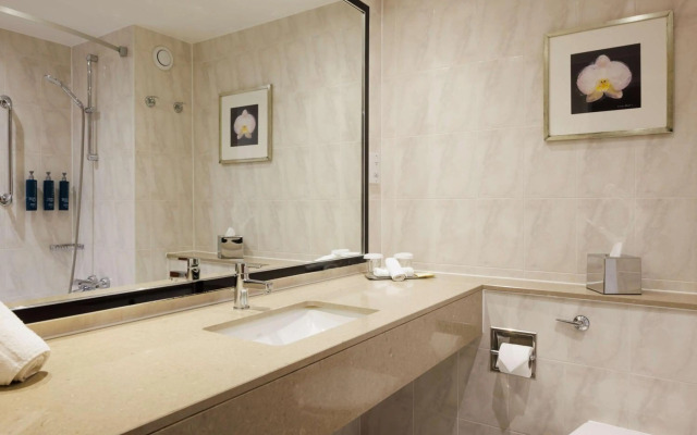 DoubleTree by Hilton Hotel Woking