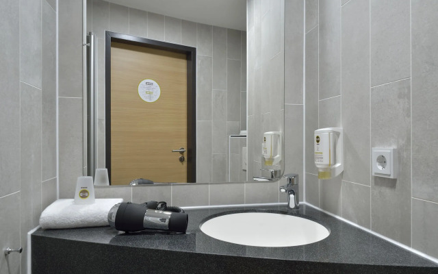 B&B Hotel Hannover-Lahe