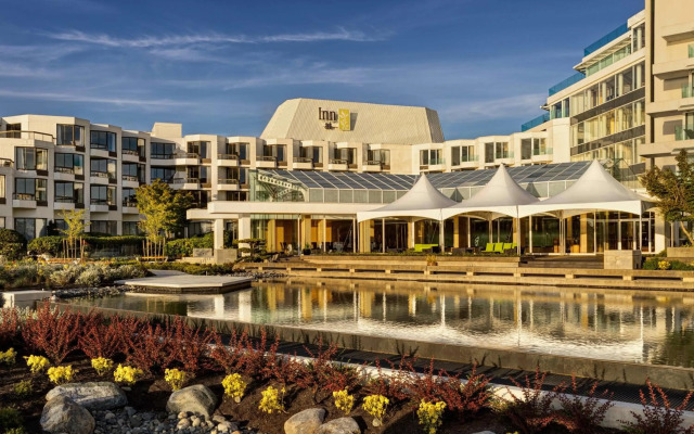 Inn at Laurel Point