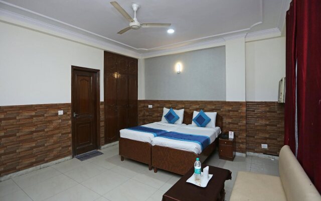 Signature Crest Sareen Villa