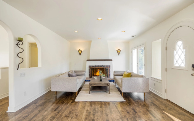 Valentino by AvantStay | Luxury Hollywood Mansion, Los Angeles