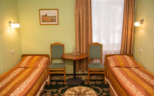 Gubernskiy Dvor Hotel