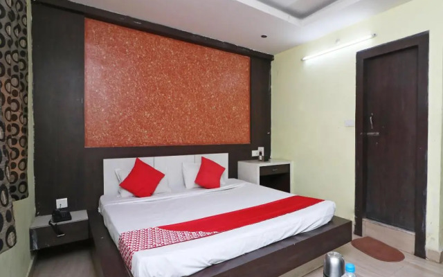 Hotel New City Palace by OYO Rooms