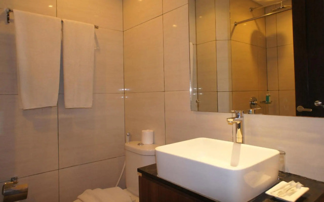 Capital O 1068 Grand Mirah Boutique Hotel