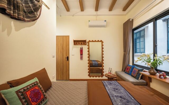 UNIQUE Creative Apartment in Old Quarter