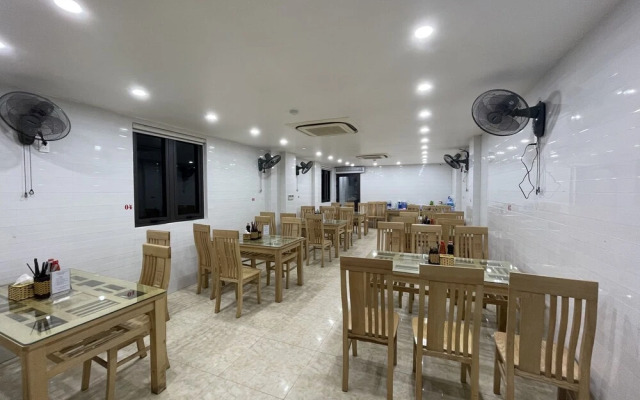 Galaxy Cat Ba Hotel Elite