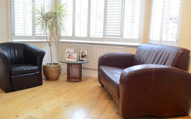 1 Bedroom Apartment in West Kensington