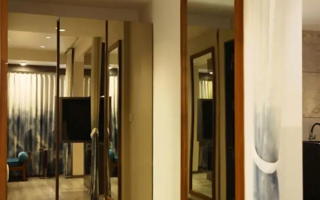 The Excellency by OYO Rooms