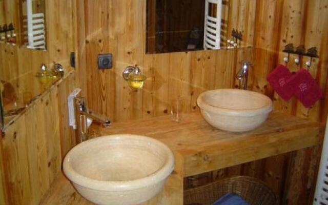 Chambre d'Hôtes La ferme d'en bas