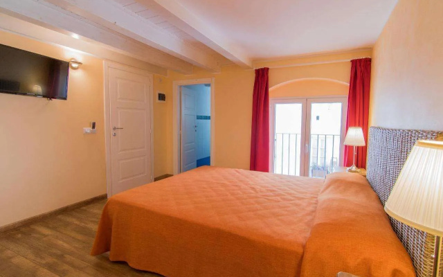 B&B Apollo