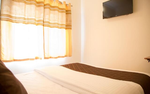 OYO Flagship 9528 Hotel Midas Casita