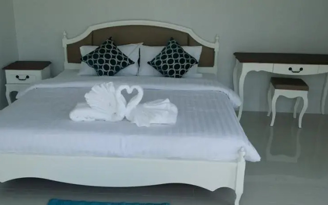 Three T Pool Villas