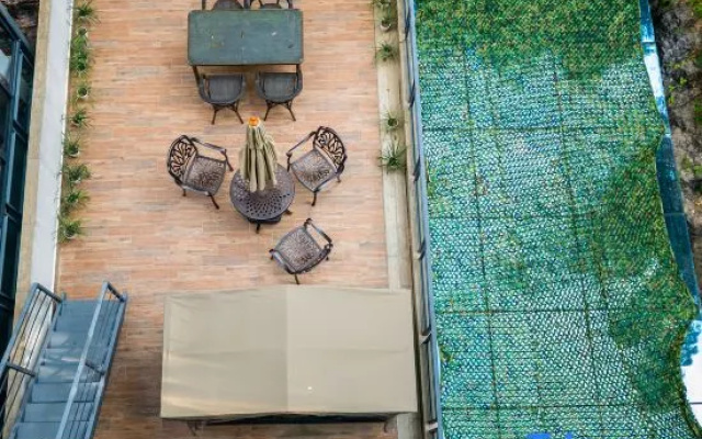 Yangshuofan Zhu Intelligence Light Luxury Hotel (Yulonghe Qianguqing Area)