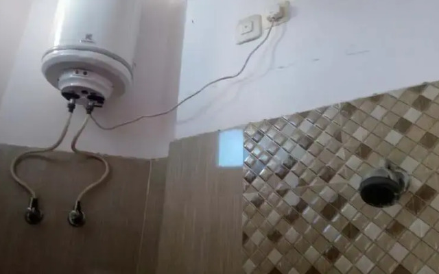 Goroomgo Esan House Varanasi