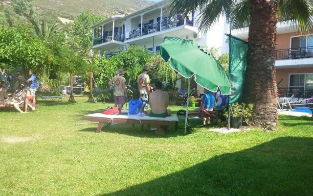 Nefeli Wind Club Apartments
