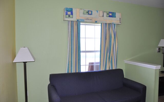 Plantation Suites & Conference Center