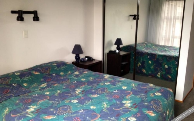 Academy Motor Lodge – Guest Rooms – Christchurch