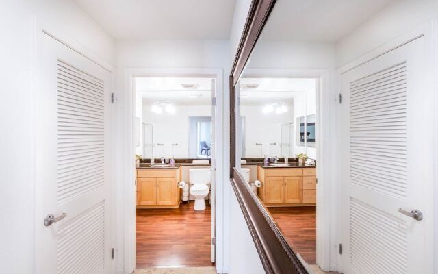 Broadway Apartment