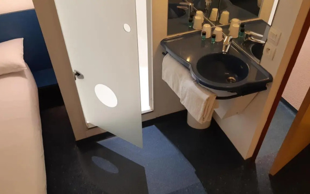 Kyriad Direct Montauban Centre