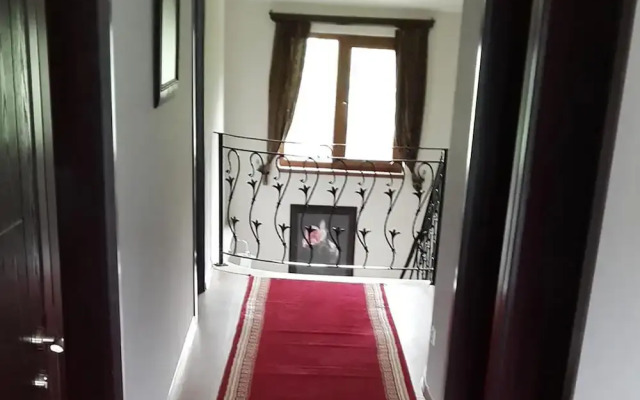 Calista Hotel