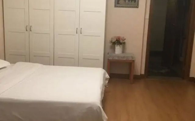 Beijing New World CBD Apartment