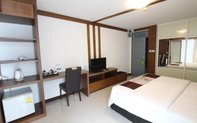Leelawadee Resotel Raminthra 23