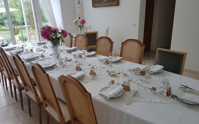 Domaine De Lardoisiere