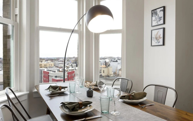 Divine Lorraine Apartment Hotel