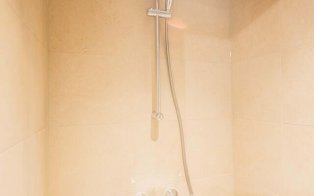 Joyful Serviced Studio Apartment -ks71-j