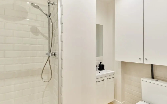 Charming Apartment Center of Paris by Studio Prestige