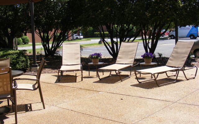 Holiday Inn Express Fredericksburg Southpoint by IHG
