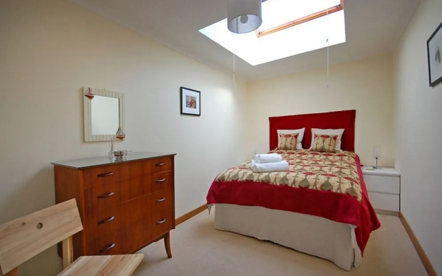 The Flat in the Square