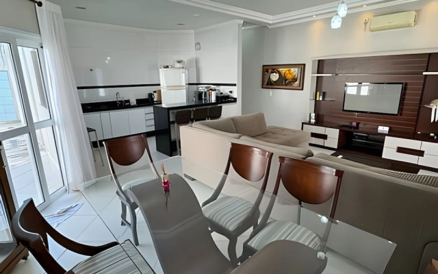 Casa com piscina em Bertioga 1
