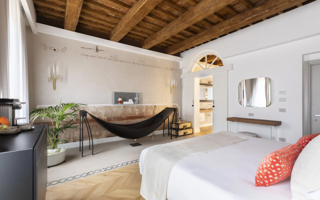 Poēsis Experience Hotel